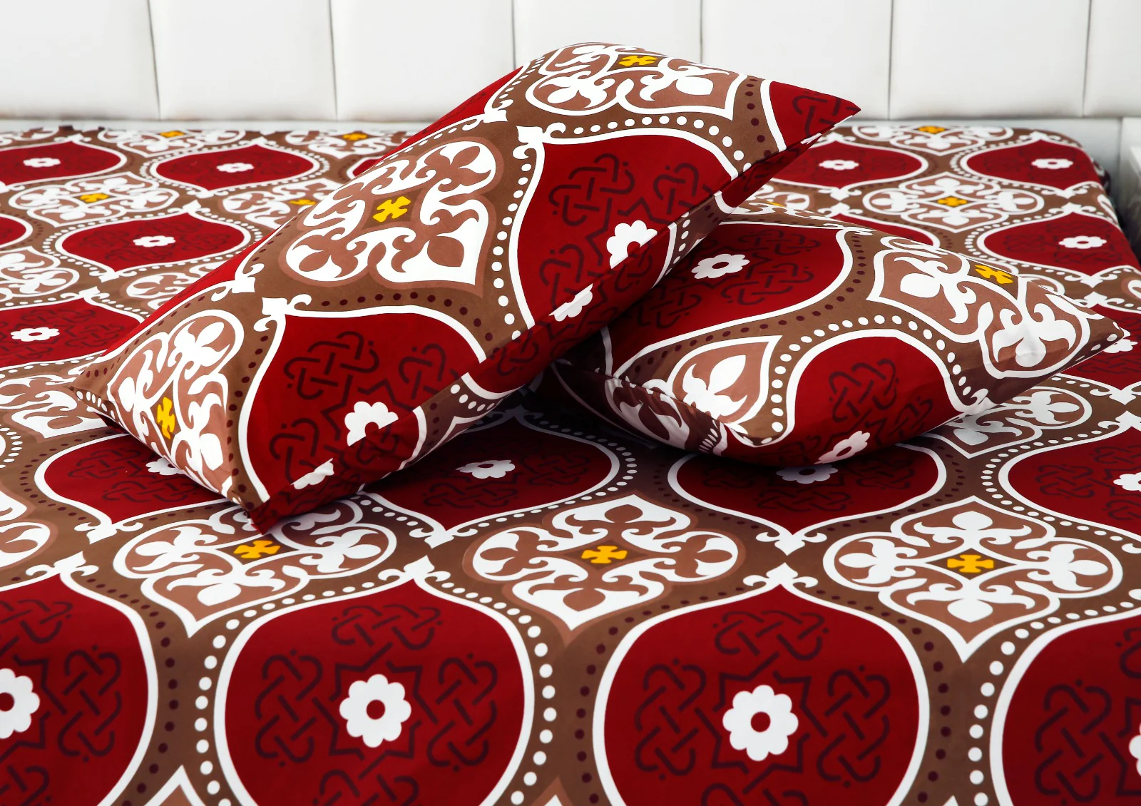 2Pcs Single Bed Sheet-Brown Crown - Image 3