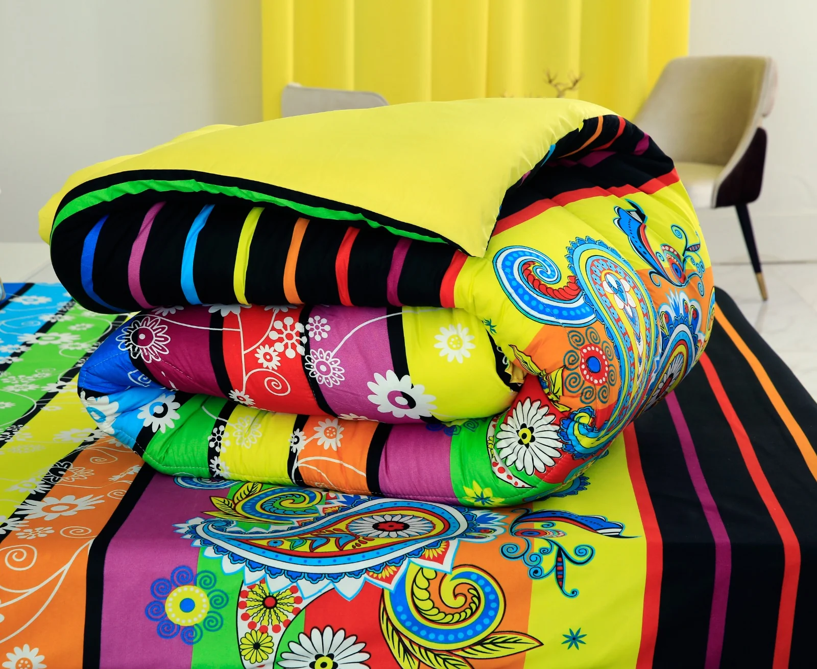 5 PCs Single Comforter Set-Multi Flower (Yellow Reverse) - Image 5