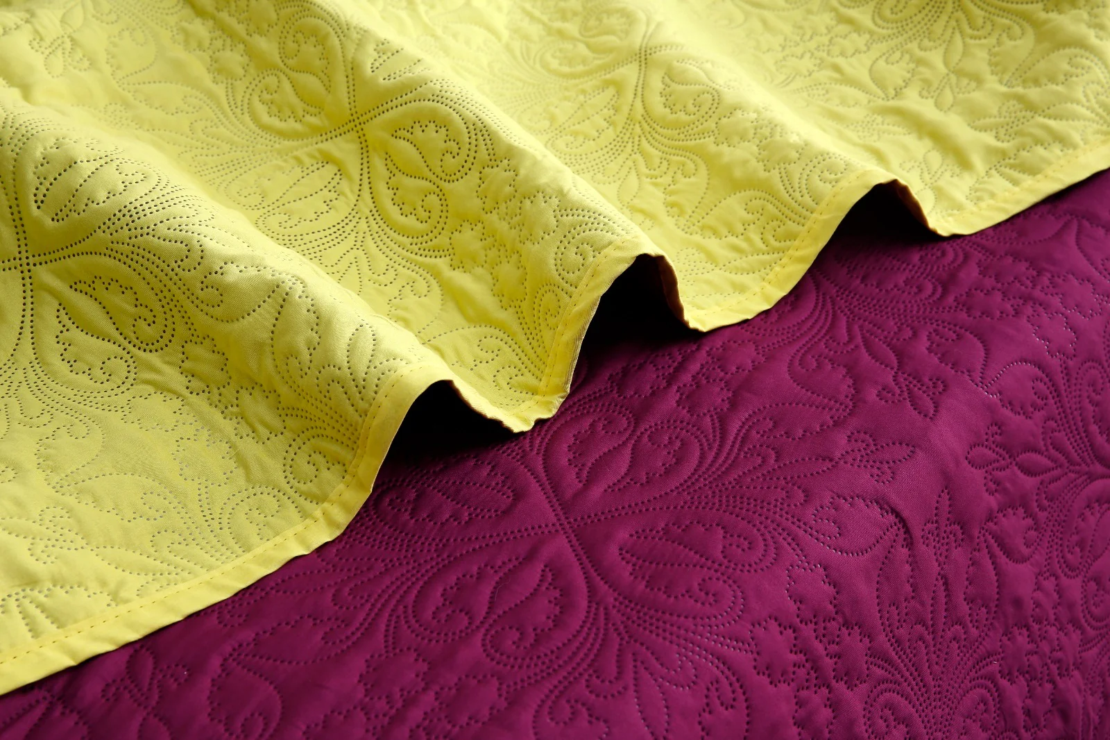 7 PCs Ultrasonic Bed Spread Set-Yellow Over Plum - Image 14